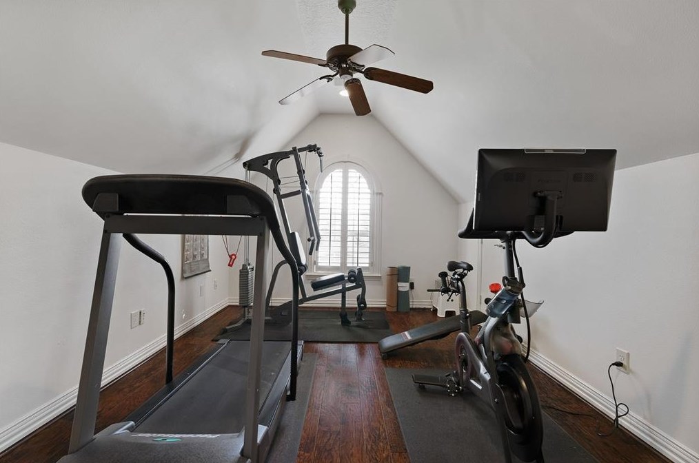 19 Sutton Ml Pl, Spring TX 77382-1359 exterior