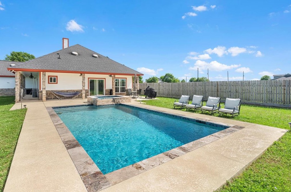 6210 Canvasback Ln, Richmond TX 77471-7505 exterior