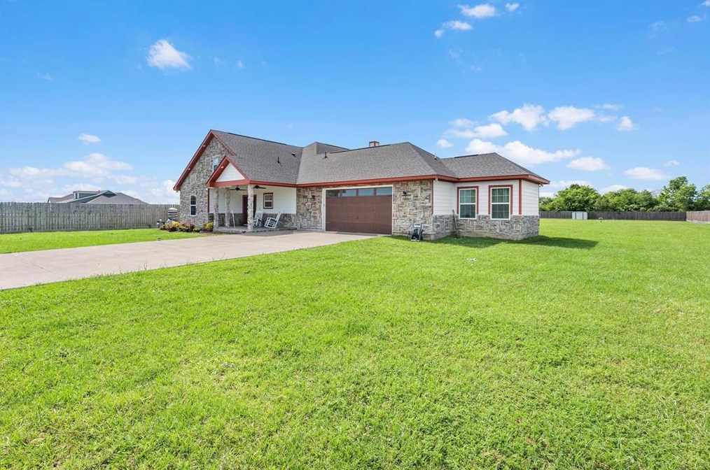 6210 Canvasback Ln, Richmond TX 77471-7505 exterior