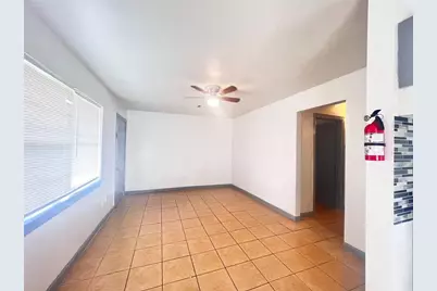 5602 Hirsch Road, Houston, TX 77026 - Photo 5