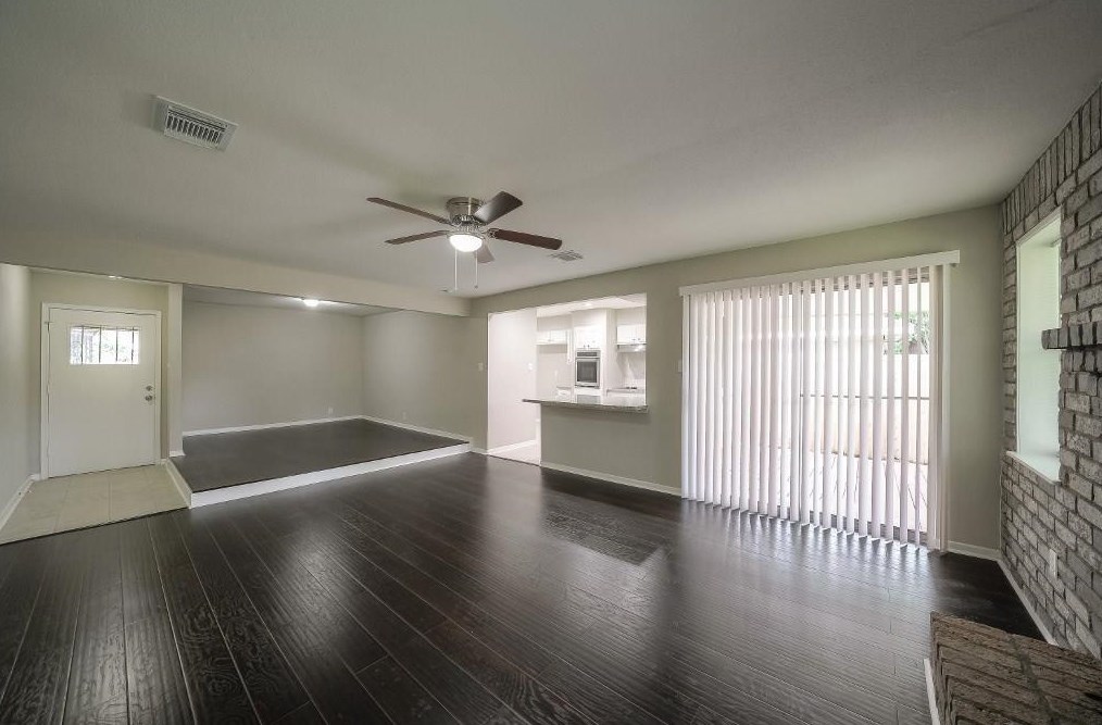 7614 Fawn Terrace Dr, Houston TX  77071-2717 exterior