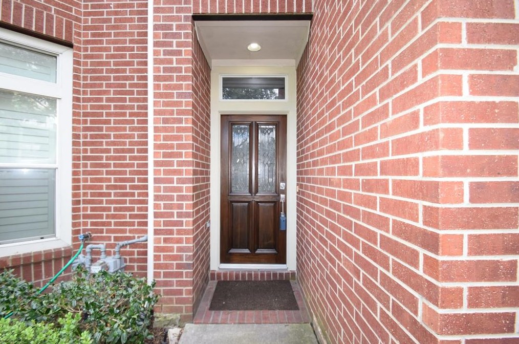 722 Memorial Heights Dr, Houston TX  77007-7058 exterior