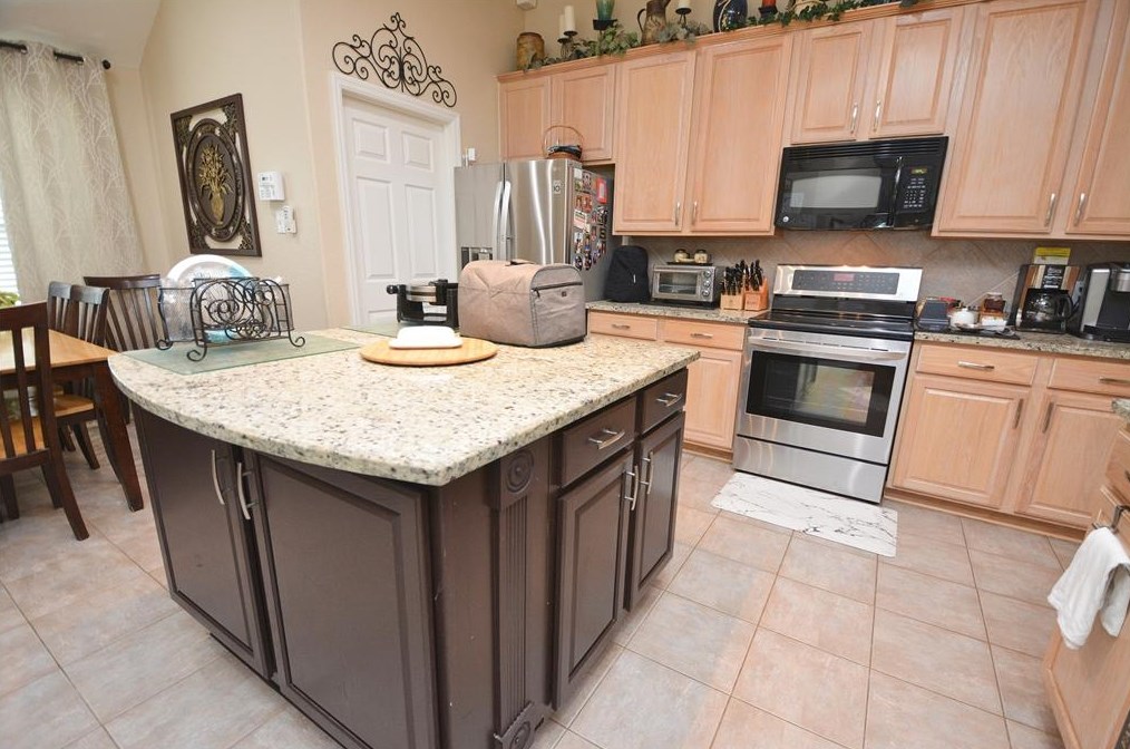 1830 Tynemouth Dr, Pasadena TX 77504-5024 exterior