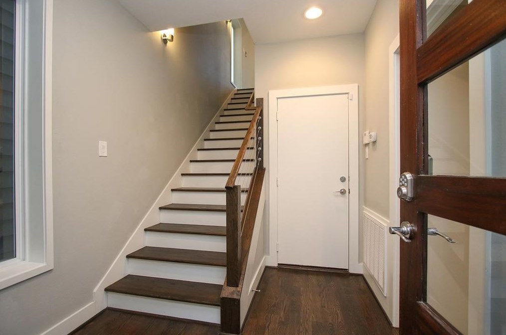 2614 Sherwin St, Houston TX  77007-1074 exterior