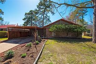 1402 S 5th St, Conroe, TX 77301 - Photo 1