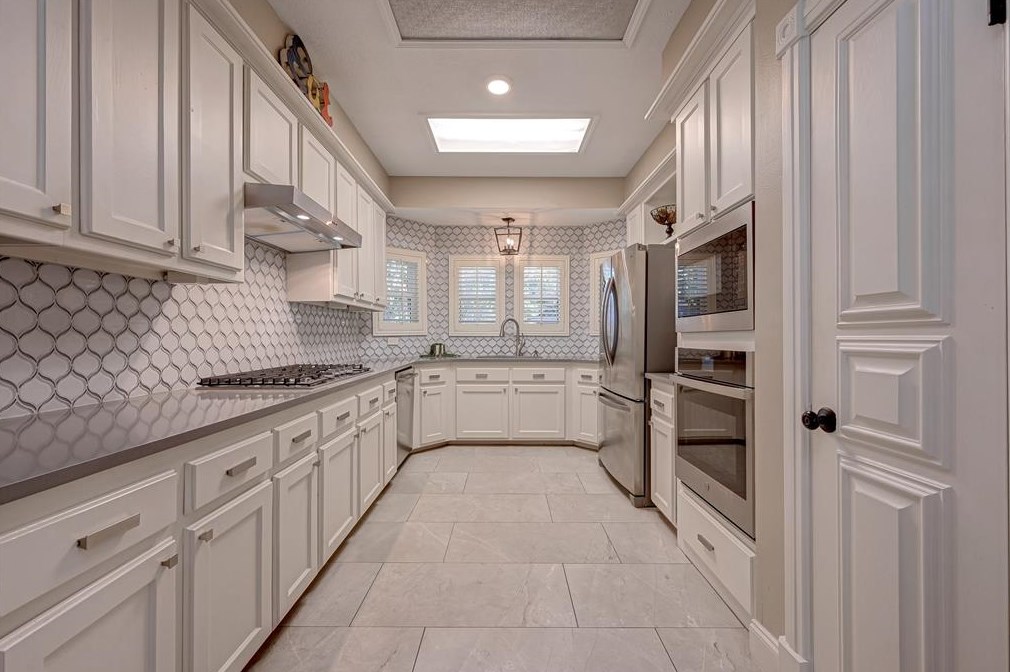 8309 Koester St, Houston TX  77040-2825 exterior