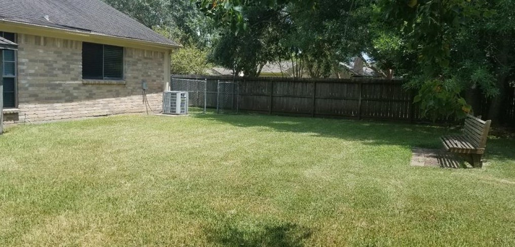 2822 Chimneystone Cir, Sugar Land TX  77479-1719 exterior