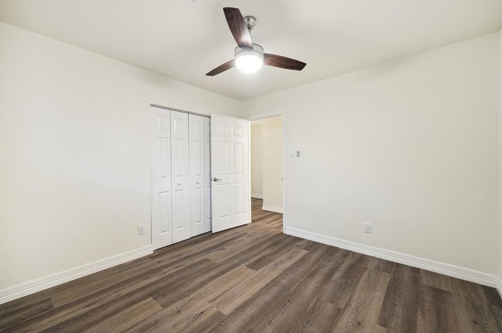 5603 Libbey Ln, Houston TX  77092-5043 exterior