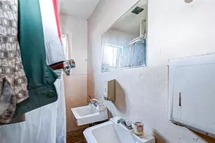 436 Neyland St, Houston, TX 77022 - Photo 11