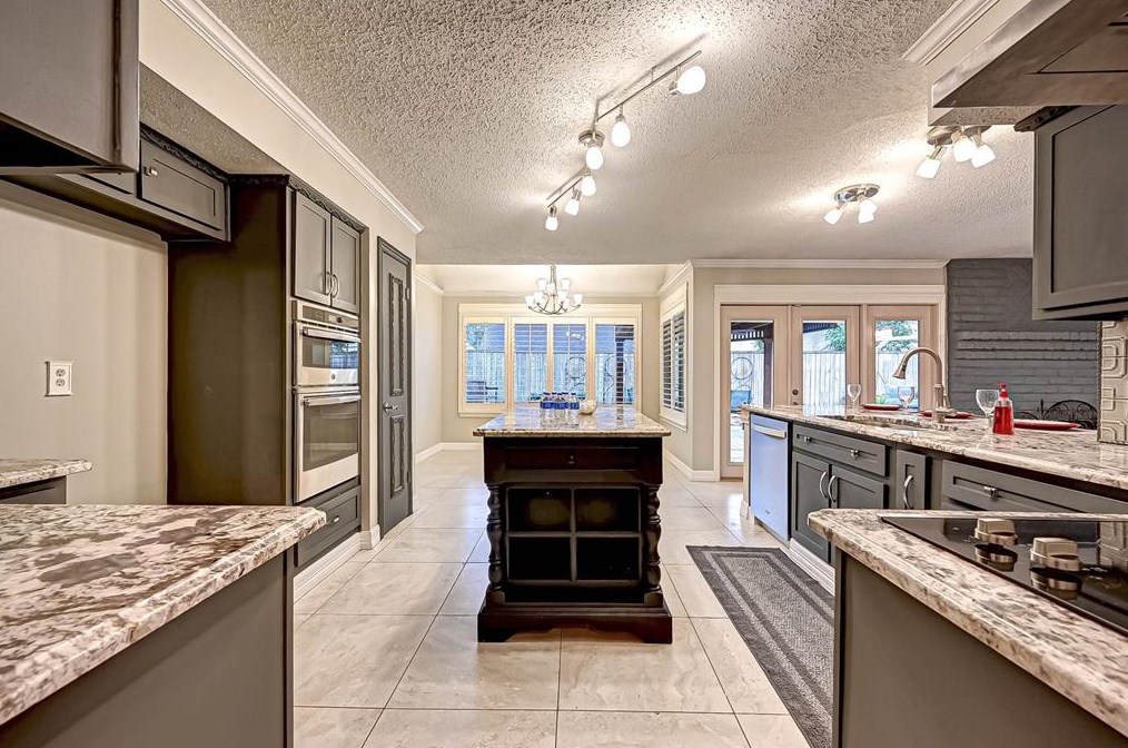 1549 Beaconshire Rd, Houston TX  77077-3868 exterior