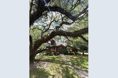 511 West Bluff - Photo 1