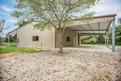 352 N Cr 1301, Edna, TX 77957 - Photo 5