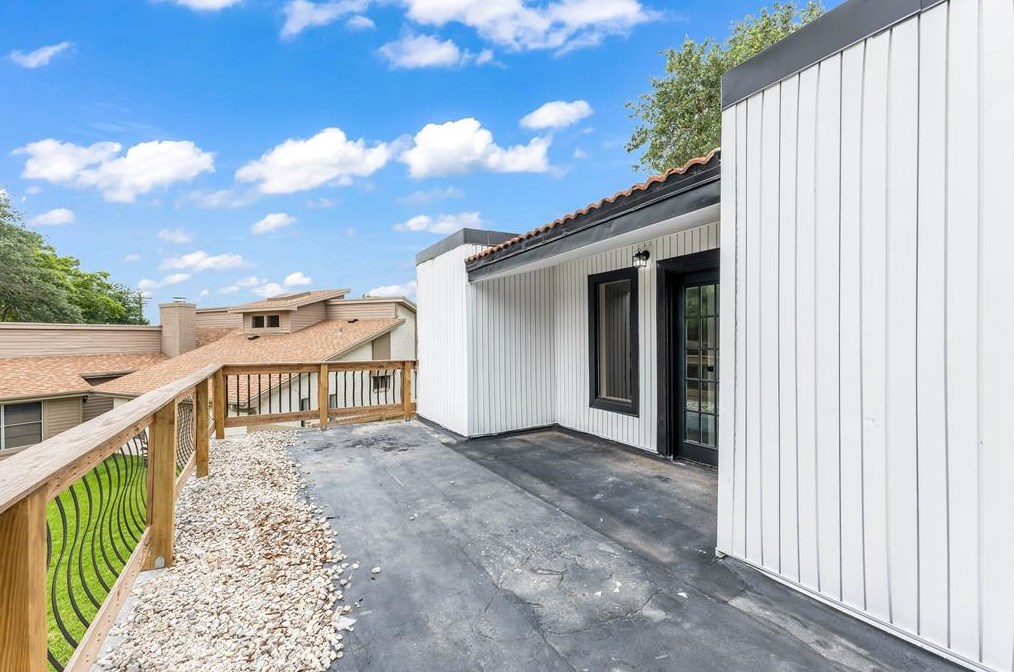 1808 Crown Ct, Texas City TX  77591-2214 exterior