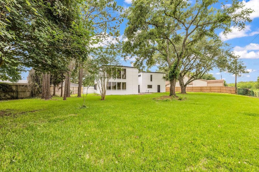 1808 Crown Ct, Texas City TX  77591-2214 exterior