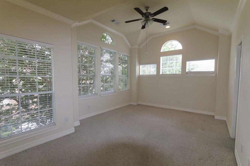 5302 Blossom St, Houston TX  77007-5208 exterior