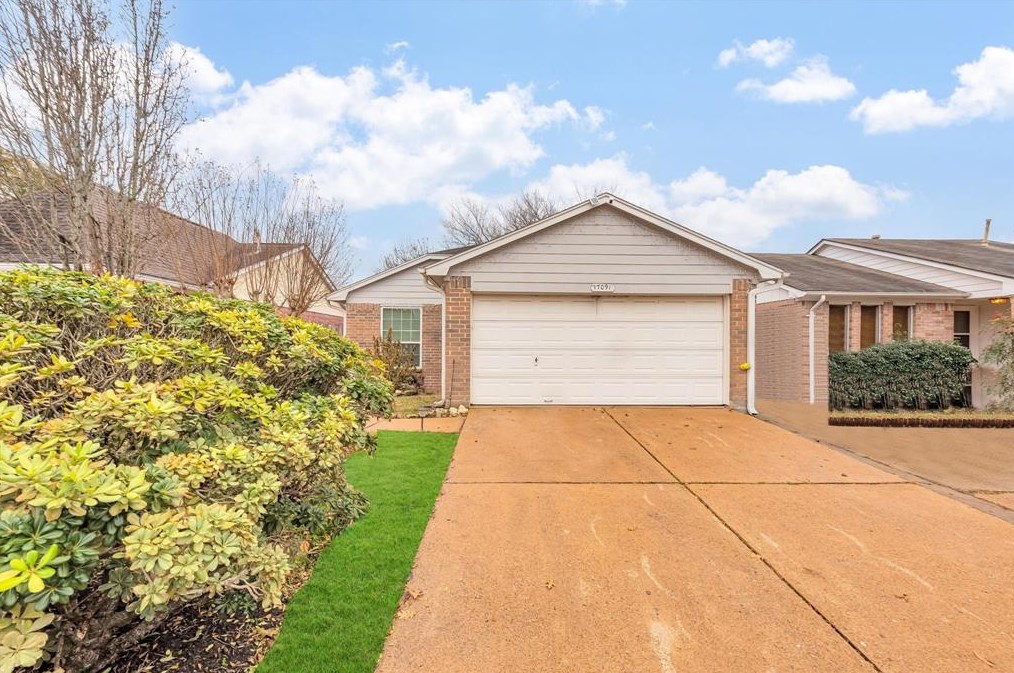 17091 Kilwinning Dr, Houston TX  77084-1729 exterior