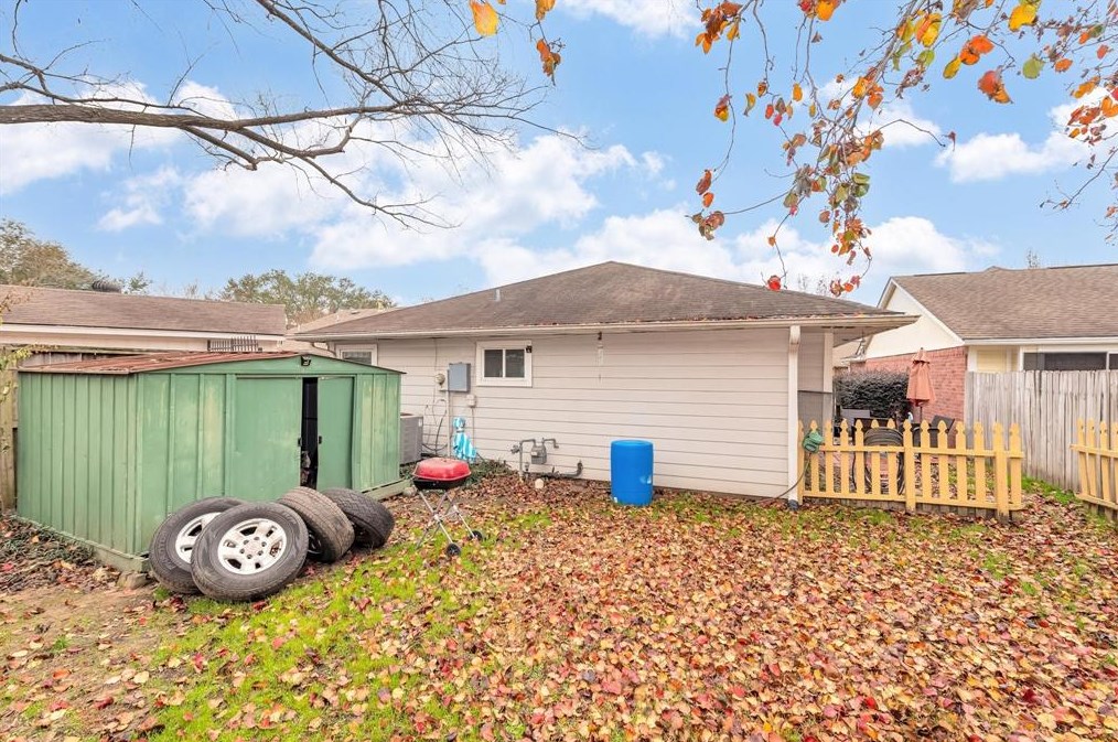 17091 Kilwinning Dr, Houston TX  77084-1844 exterior