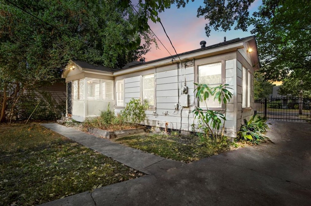 314 Joyce, Houston TX 77009-2027 exterior