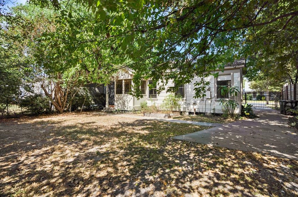 314 Joyce, Houston TX 77009-2027 exterior