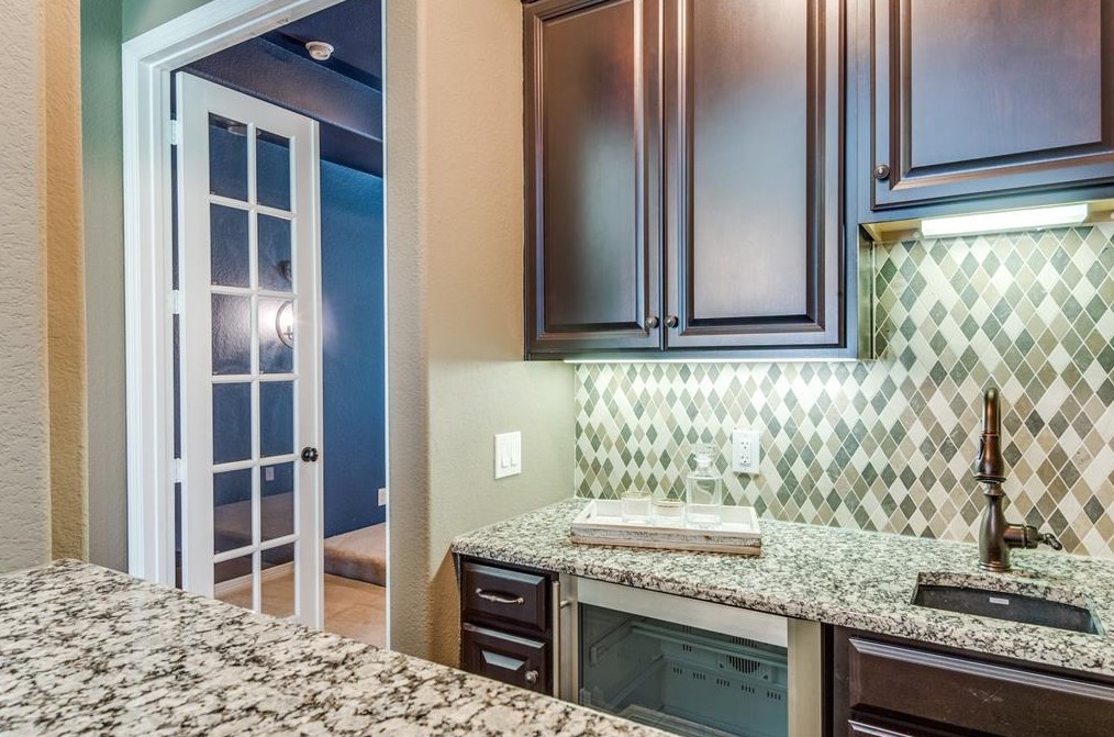 2622 Mockingbird Mdw, Spring TX 77389-1599 exterior