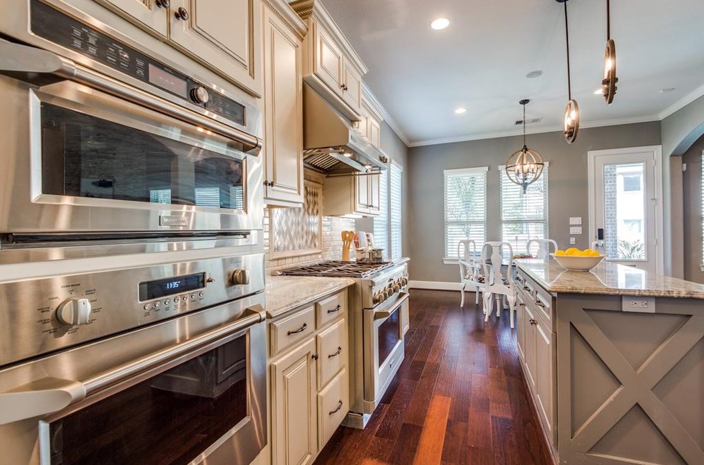 2622 Mockingbird Mdw, Spring TX 77389-1599 exterior