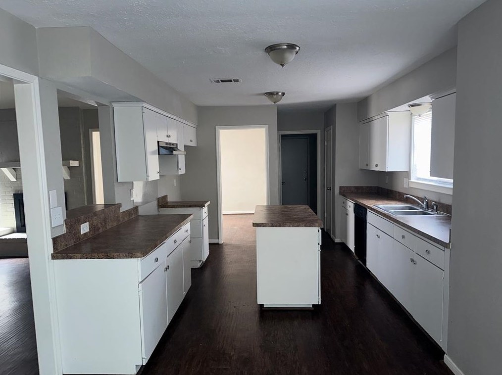 10022 Windriver Dr, Houston TX  77070-5450 exterior