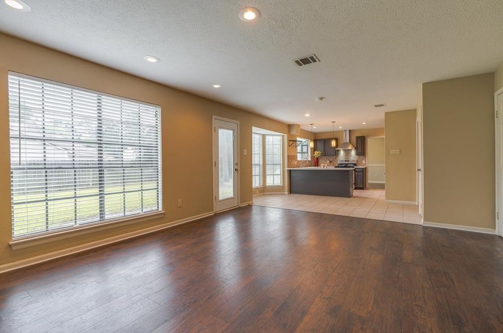 3807 Forest Village Dr, Humble TX  77339-1818 exterior