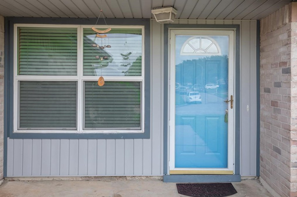 2310 Shady Brook Dr, Houston TX  77084-5238 exterior