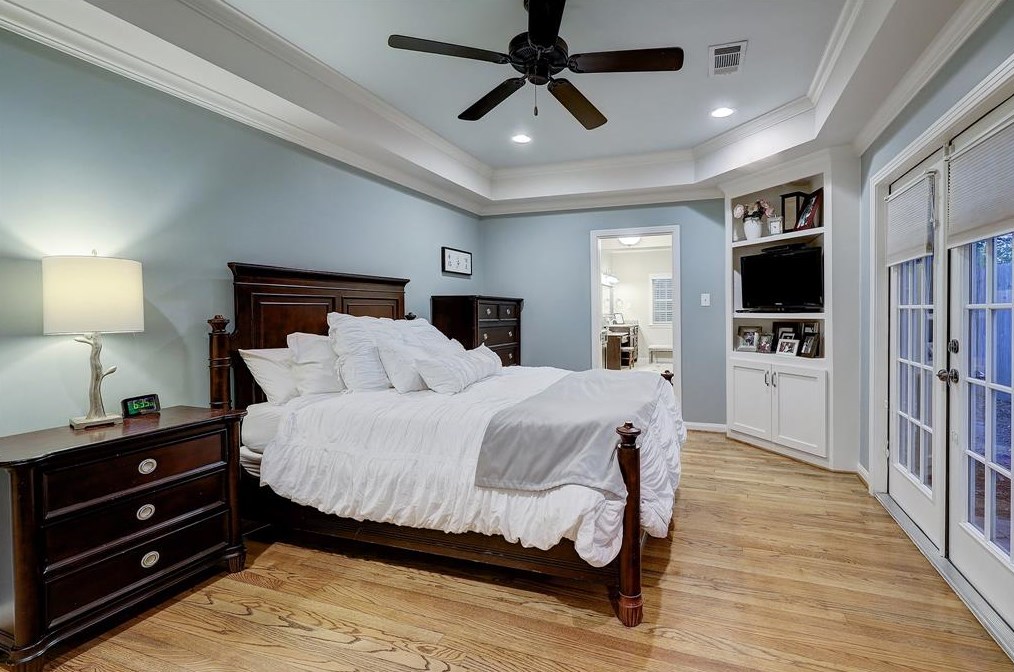 1522 Sue Barnett Dr, Houston TX  77018-5411 exterior