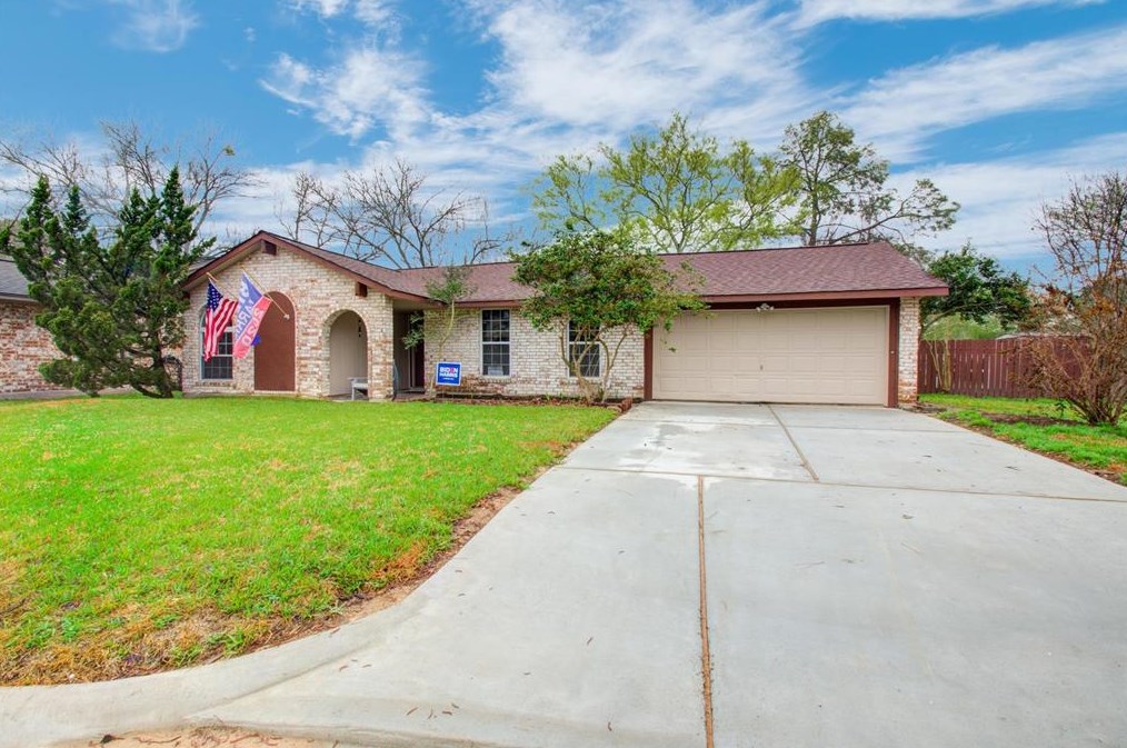 19310 Gagelake Ln, Houston TX  77084-4645 exterior