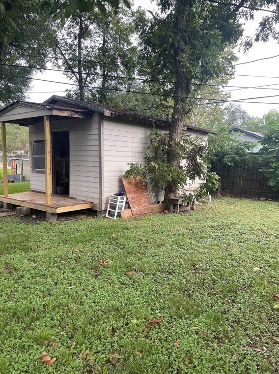 6206 Tiffany Dr, Houston TX  77085-3336 exterior