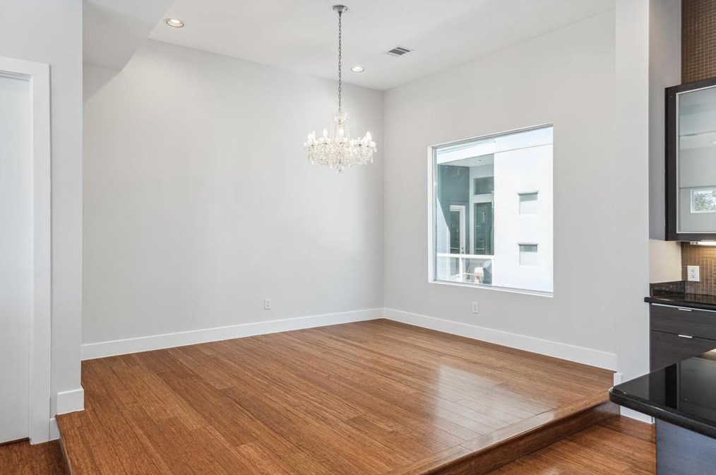 1807 Hickory St, Houston TX  77007-4178 exterior