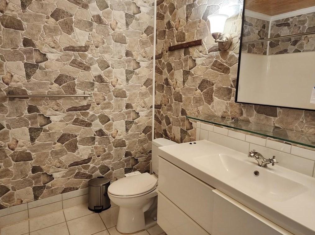 12312 Sandstone St, Houston TX  77036-6132 exterior