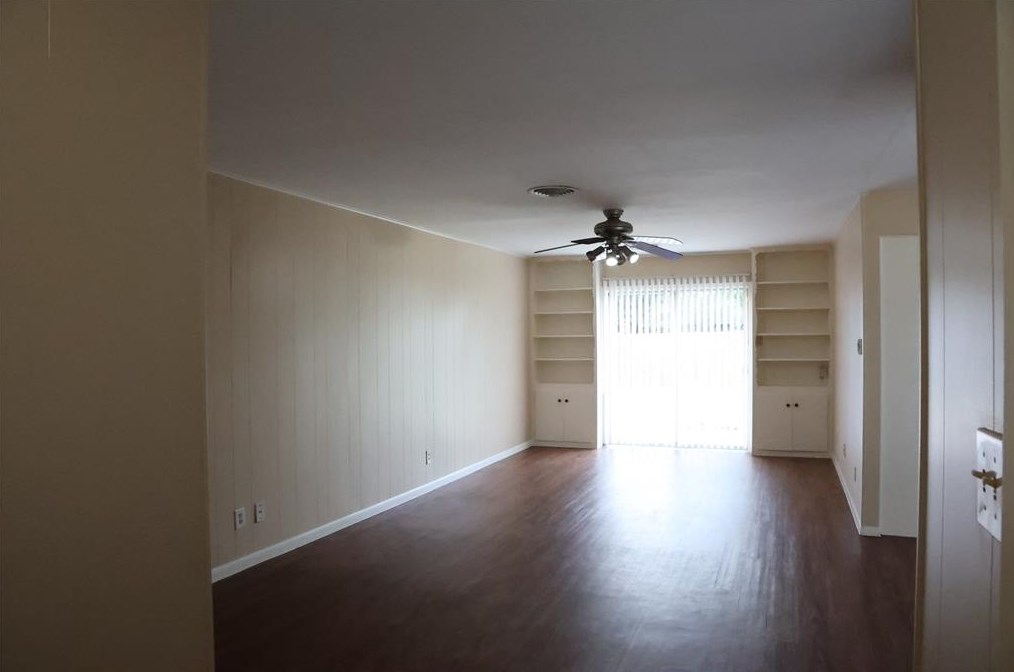 7322 Tours St, Houston TX  77036-6418 exterior