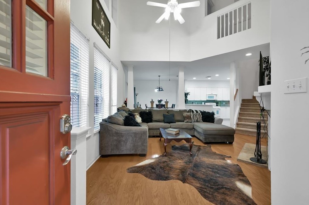 16 Scarlet Woods Ct, Spring TX  77380-2606 exterior