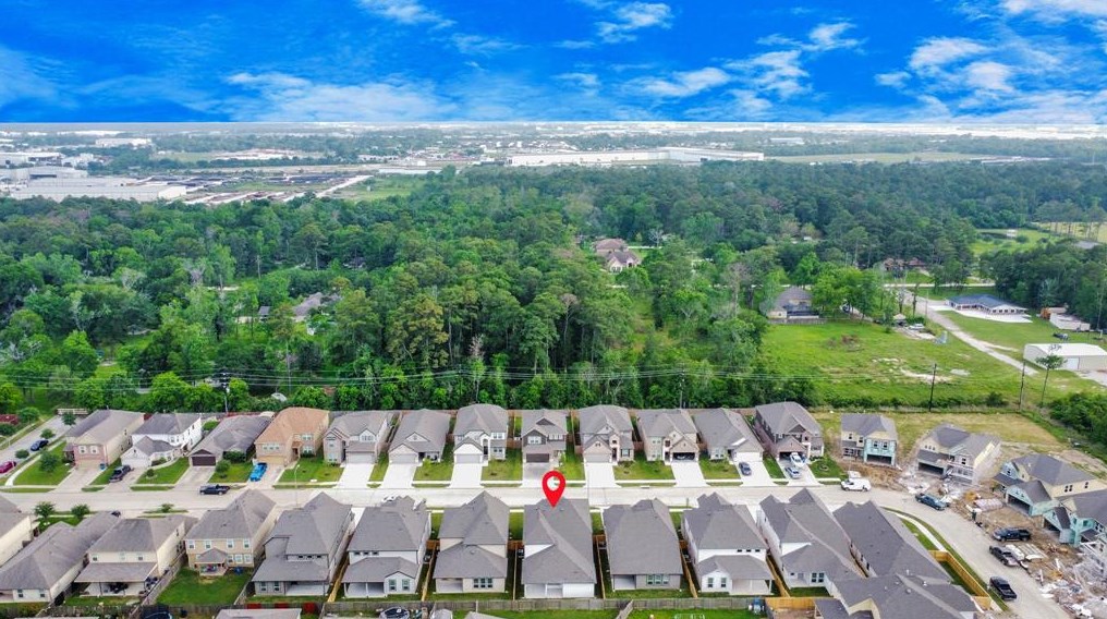 15527 Fall Fern Cir, Houston TX  77044-6199 exterior