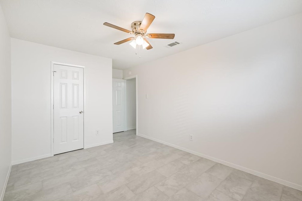 3018 Frontier Dr, Sugar Land TX  77479-1635 exterior
