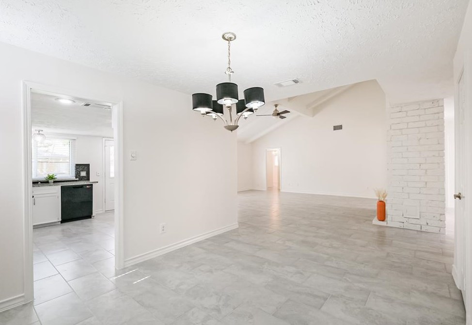 3018 Frontier Dr, Sugar Land TX  77479-1635 exterior