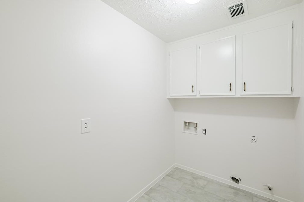 3018 Frontier Dr, Sugar Land TX  77479-1635 exterior
