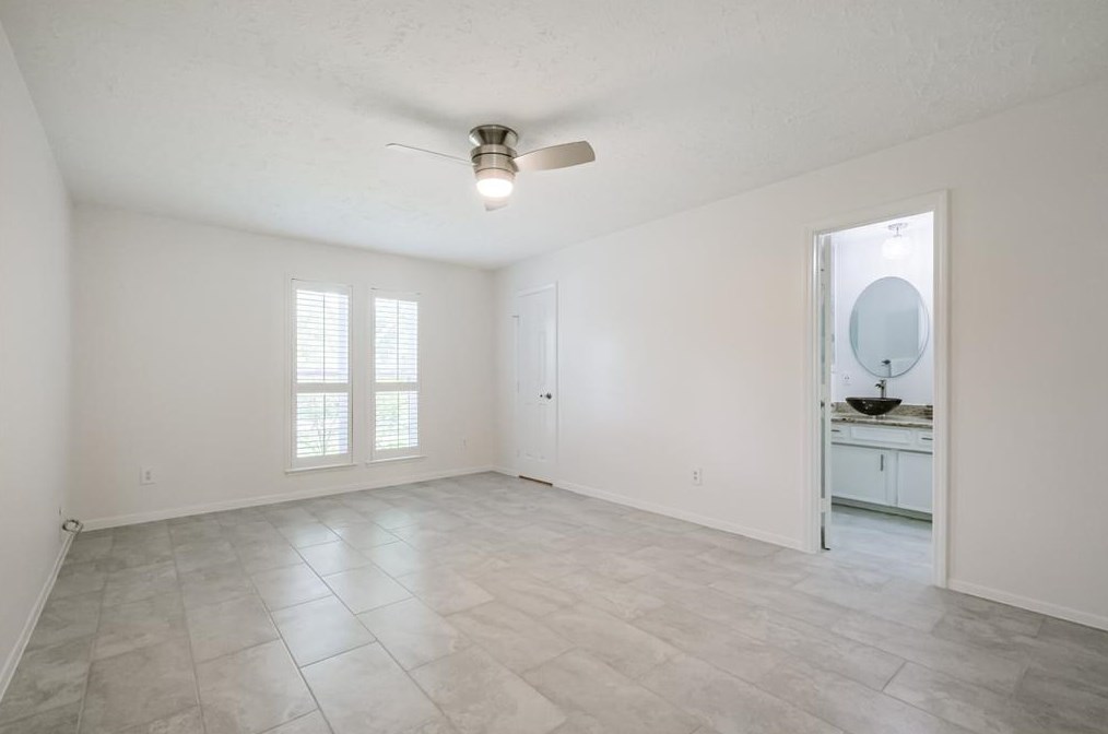 3018 Frontier Dr, Sugar Land TX  77479-1635 exterior