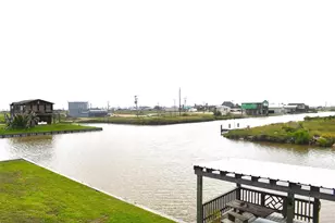 11 Chimaera Rd, Sargent, TX 77414 - Photo 7