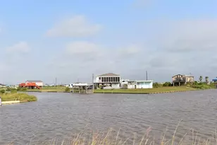 11 Chimaera Rd, Sargent, TX 77414 - Photo 5