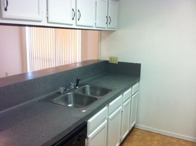 10144 Waterstone Dr, Houston TX  77042-5832 exterior