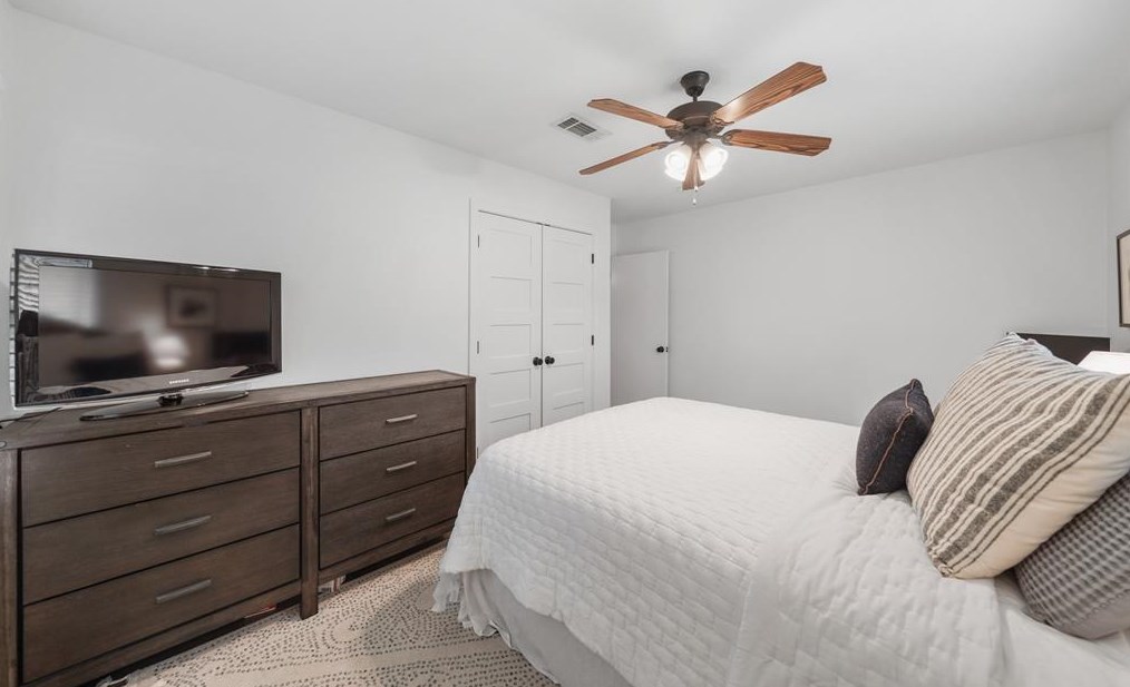 2203 Saxon, Houston TX  77092-5140 exterior