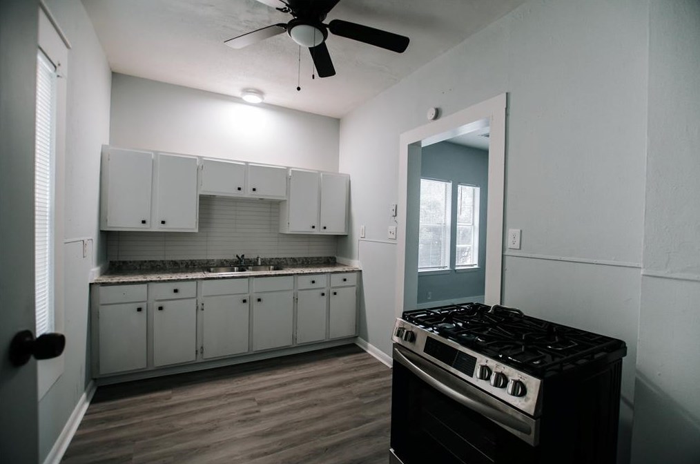 2001 27th St, Galveston TX  77550-7820 exterior