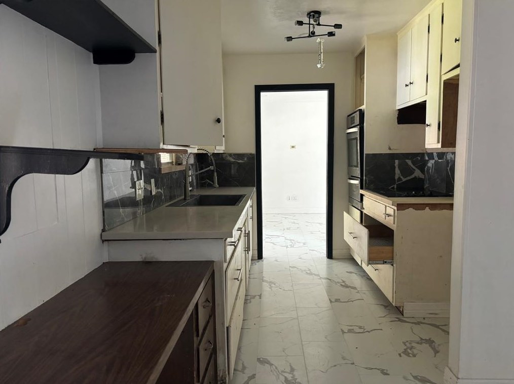 2009 Sandlewood Dr, Bay City TX  77414-7714 exterior