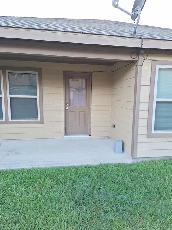 2519 Skyview Pt, Houston TX  77047-8123 exterior