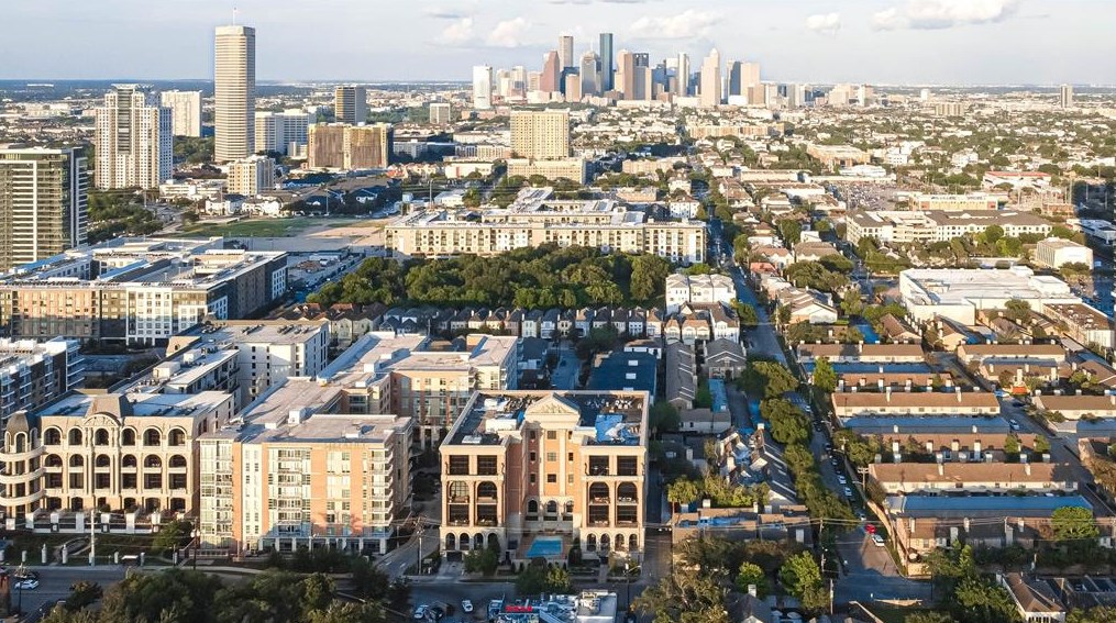 1025 Shepherd Dr, Houston TX  77008-6528 exterior