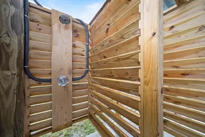 1381 Featherstone Avenue, Gilchrist, TX 77617 - Photo 17