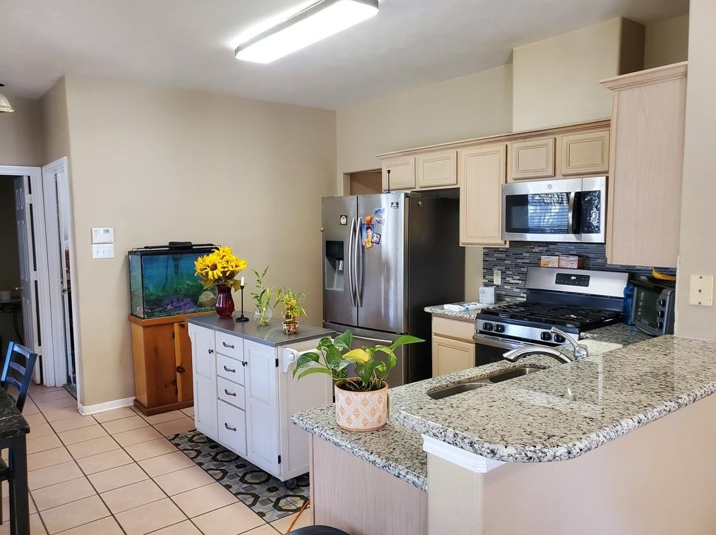 5331 Devon Grn Dr, Katy TX  77449-6087 exterior